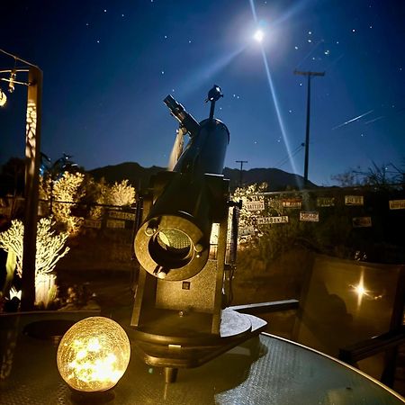 Float Pool, Hot Tub, Sauna, Views, Telescope-Skywatchers Haven 约书亚树 外观 照片